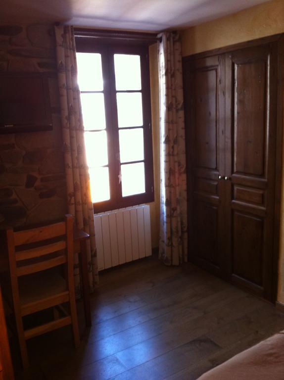 Au Chant Des Marmites Saint-Lary-Soulan Habitación foto