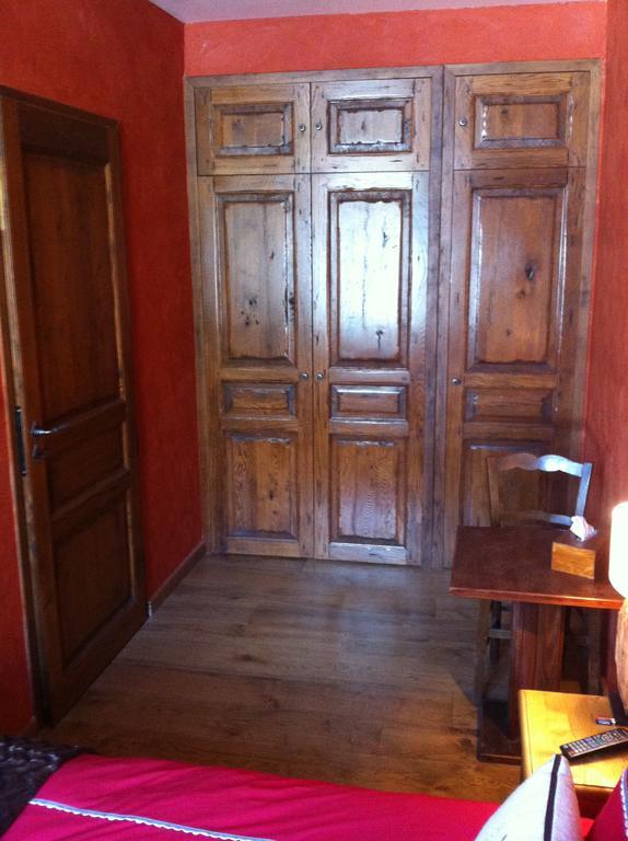 Au Chant Des Marmites Saint-Lary-Soulan Habitación foto
