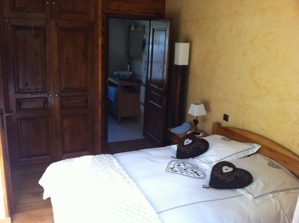 Au Chant Des Marmites Saint-Lary-Soulan Habitación foto