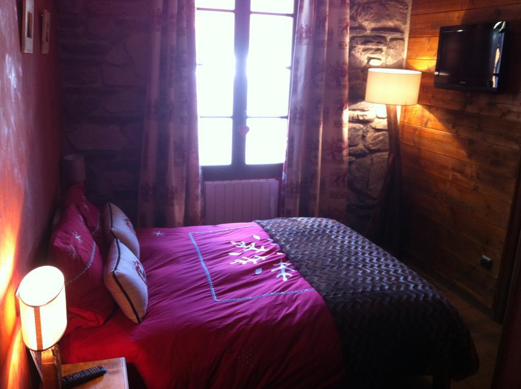 Au Chant Des Marmites Saint-Lary-Soulan Habitación foto